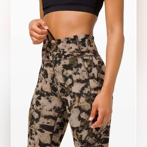 EUC Lululemon Invigorate High-Rise Tight 28" Dispersed Light Raw Linen Multi, 6